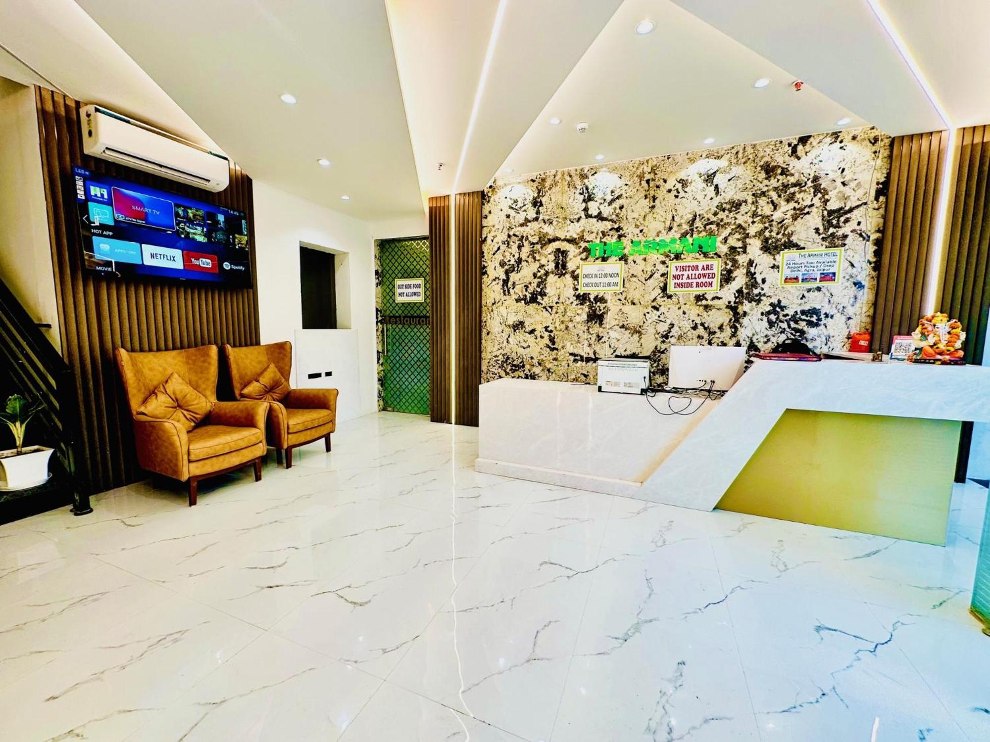 Hotel Hsp Plaza Нью-Дели Экстерьер фото