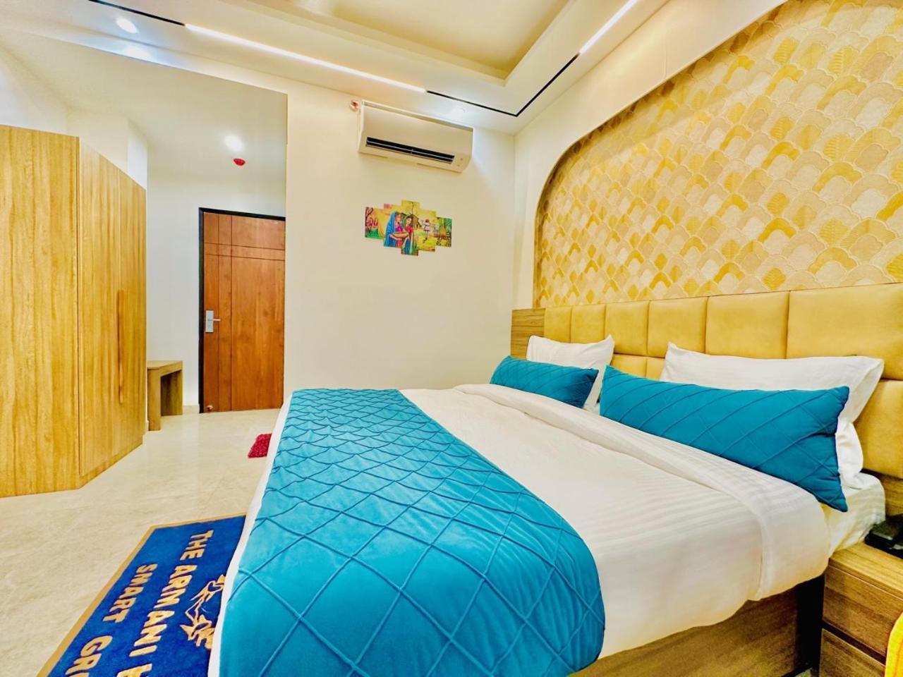 Hotel Hsp Plaza Нью-Дели Экстерьер фото