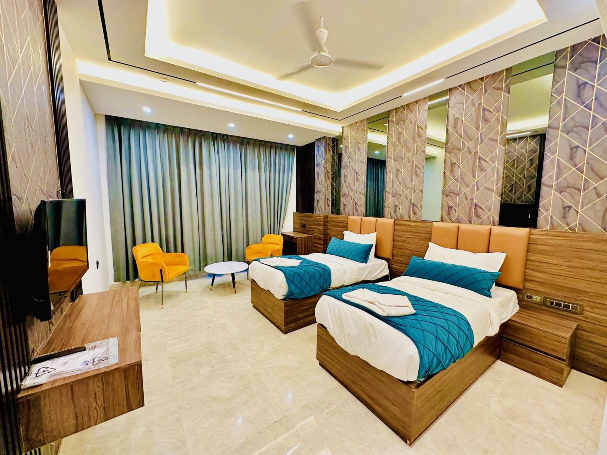 Hotel Hsp Plaza Нью-Дели Экстерьер фото
