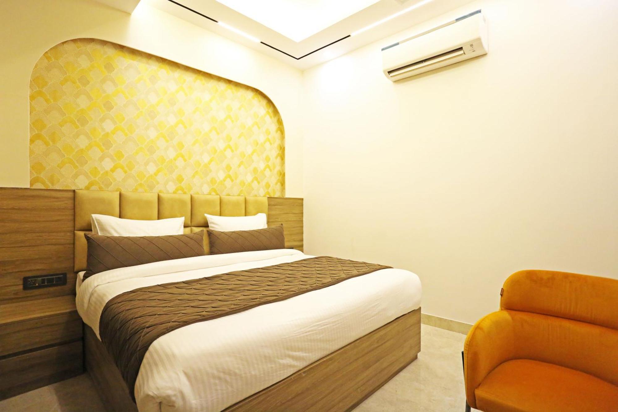 Hotel Hsp Plaza Нью-Дели Экстерьер фото