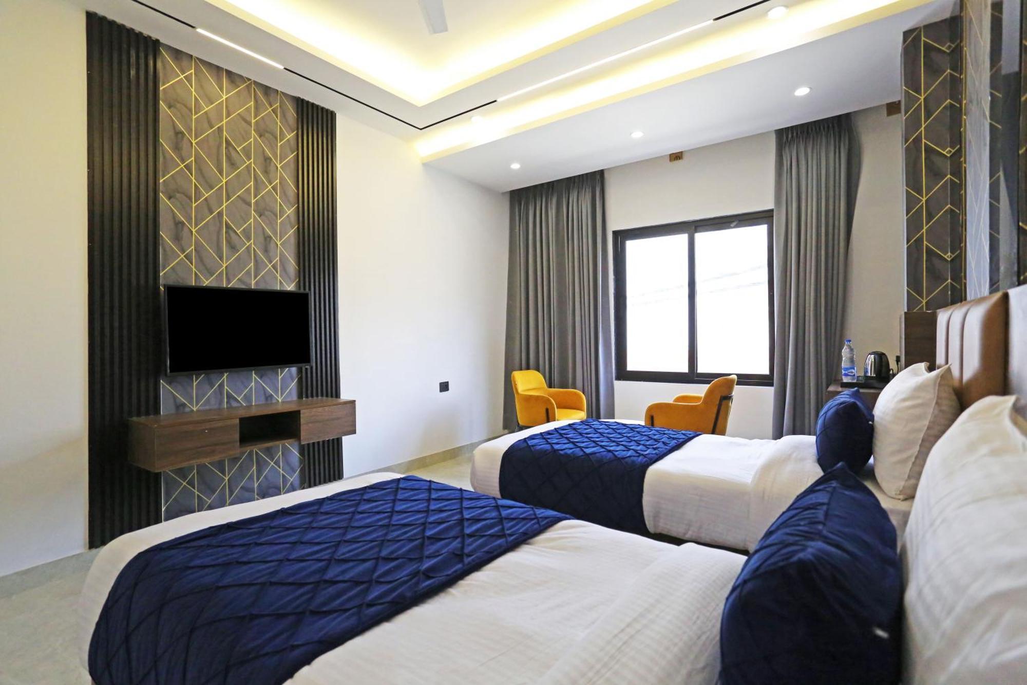 Hotel Hsp Plaza Нью-Дели Экстерьер фото