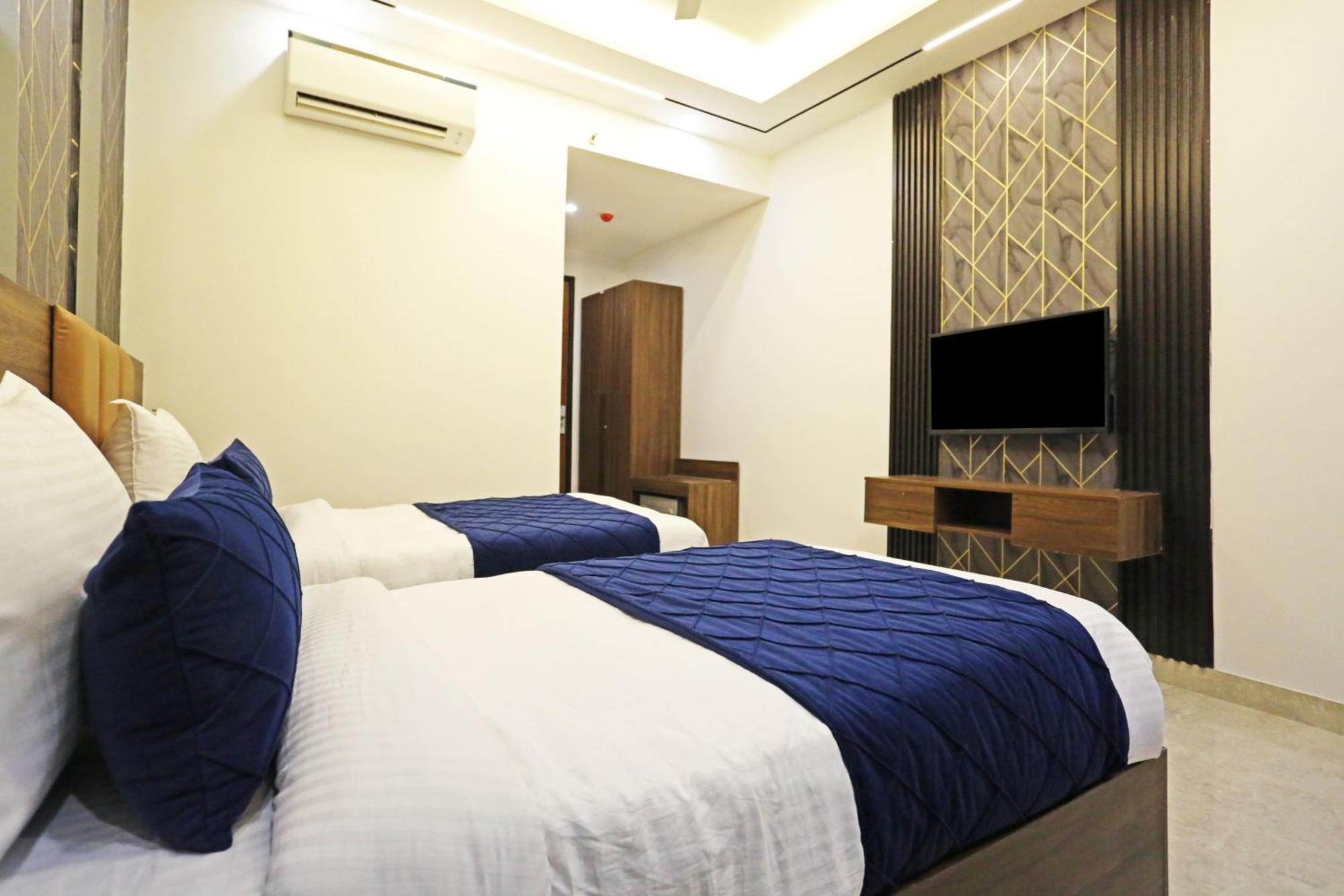 Hotel Hsp Plaza Нью-Дели Экстерьер фото