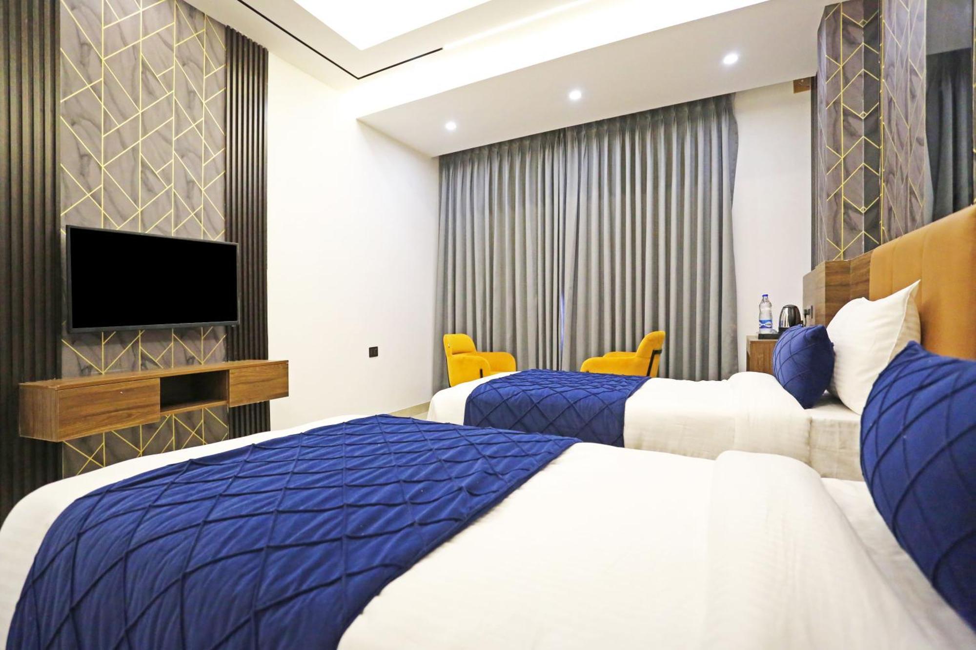 Hotel Hsp Plaza Нью-Дели Экстерьер фото