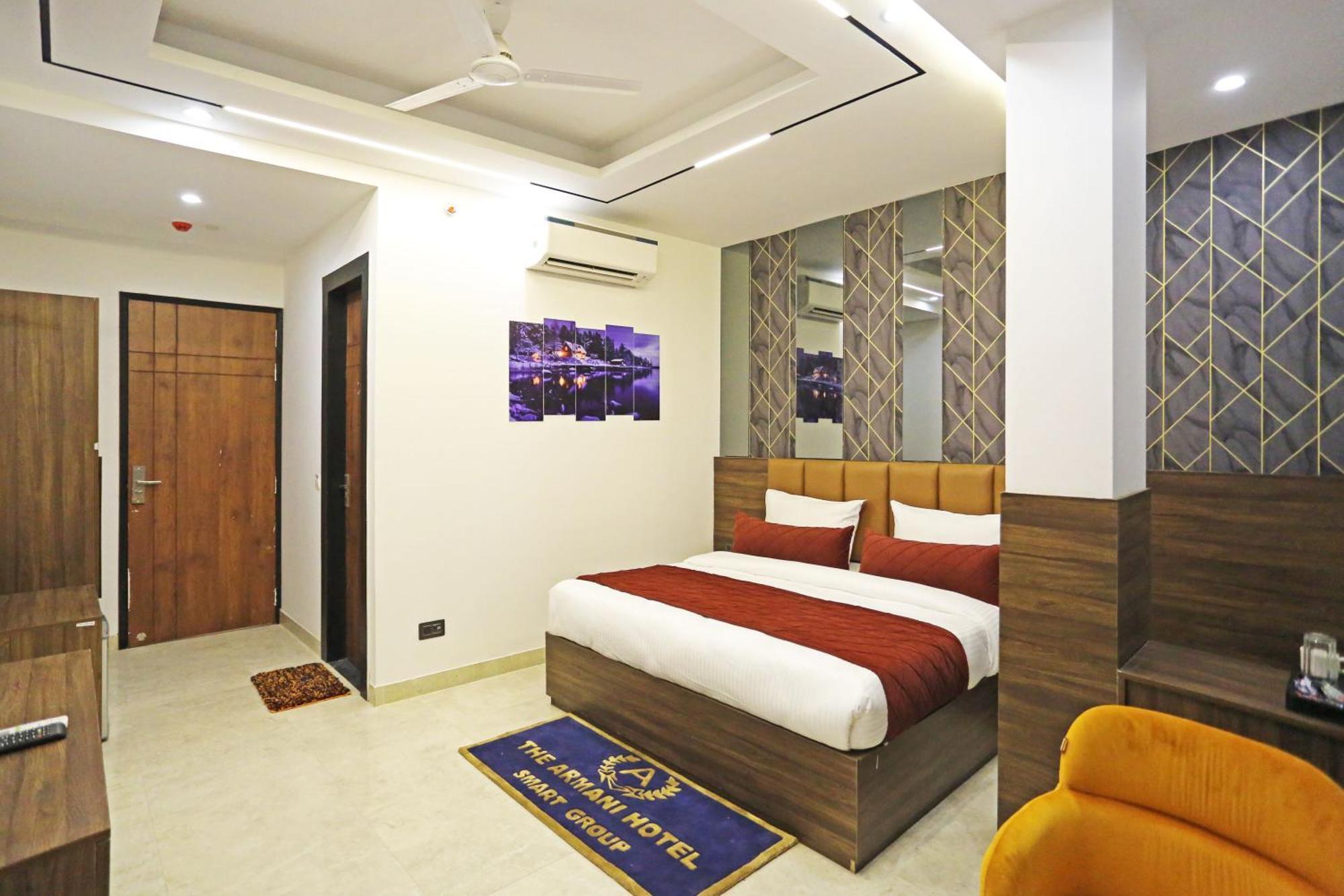 Hotel Hsp Plaza Нью-Дели Экстерьер фото
