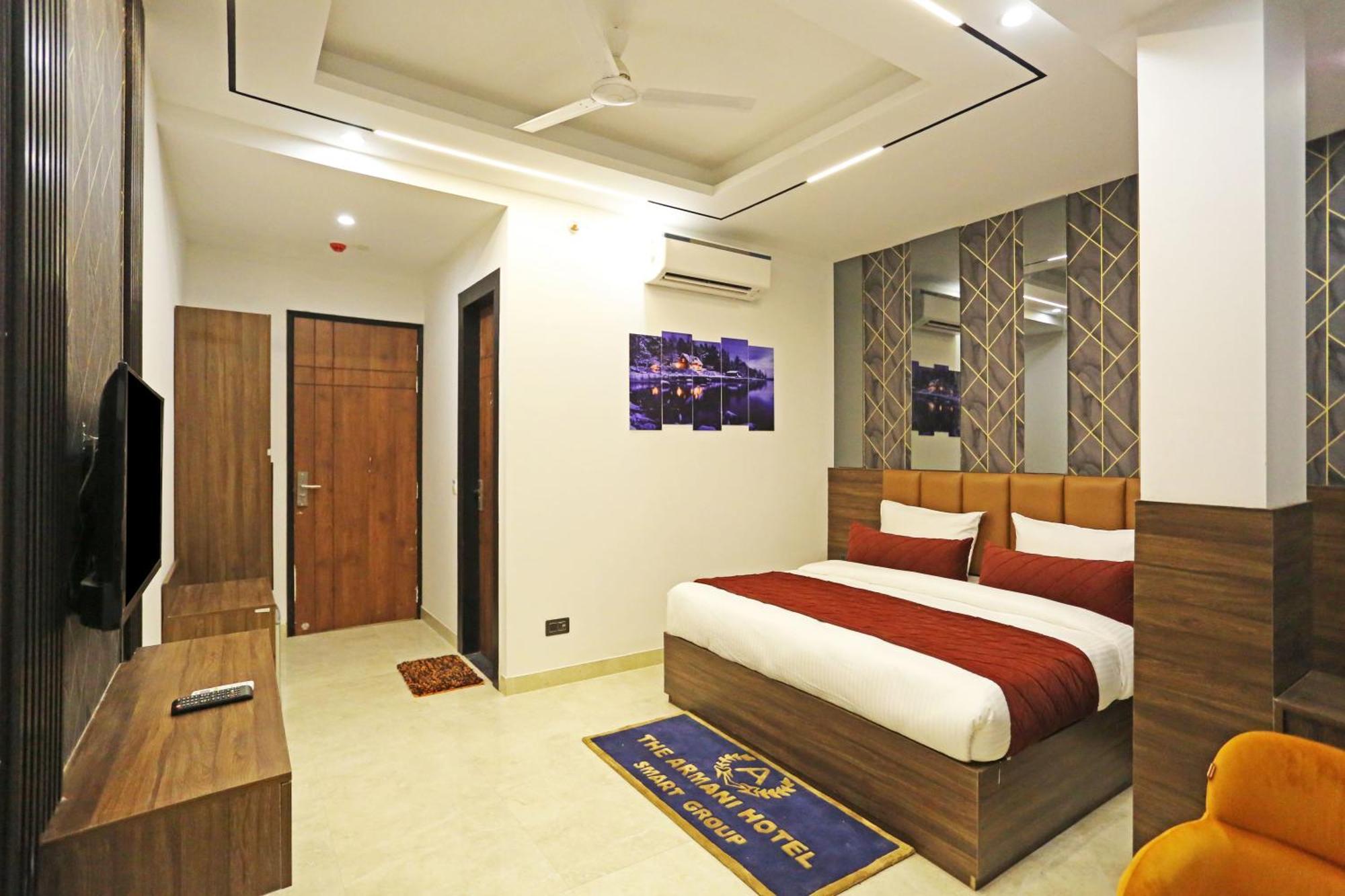 Hotel Hsp Plaza Нью-Дели Экстерьер фото
