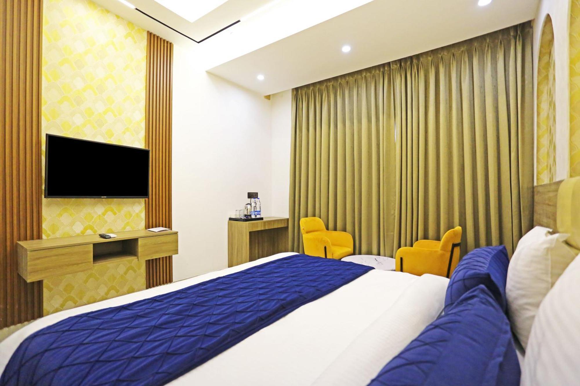Hotel Hsp Plaza Нью-Дели Экстерьер фото